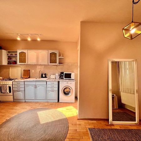 Old Town City Center Apartments Брашов Экстерьер фото