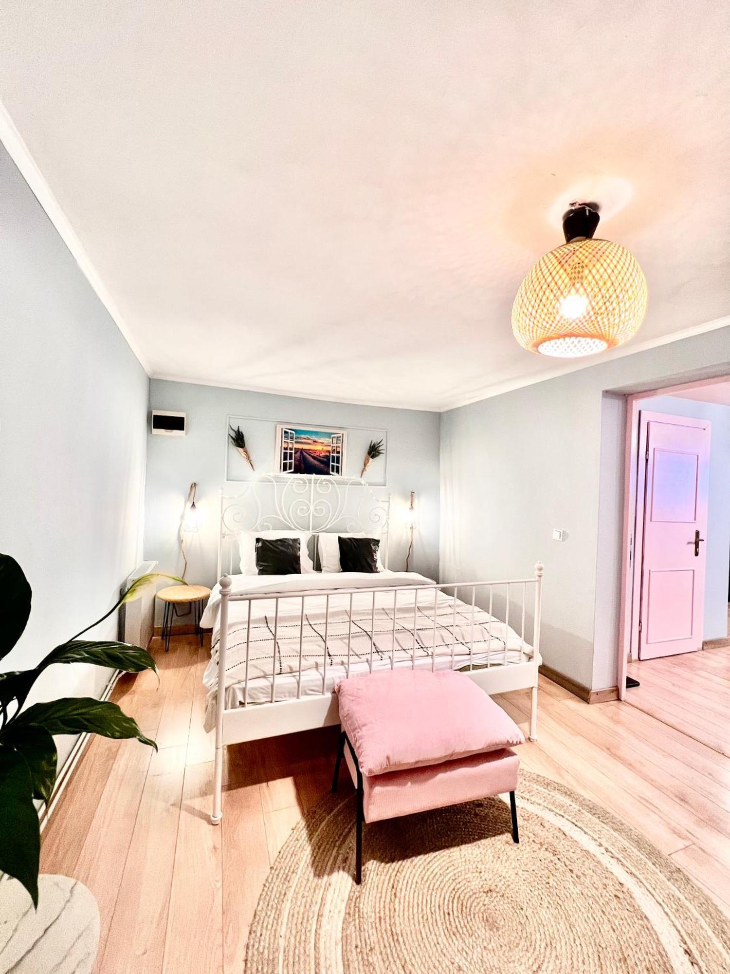 Old Town City Center Apartments Брашов Экстерьер фото