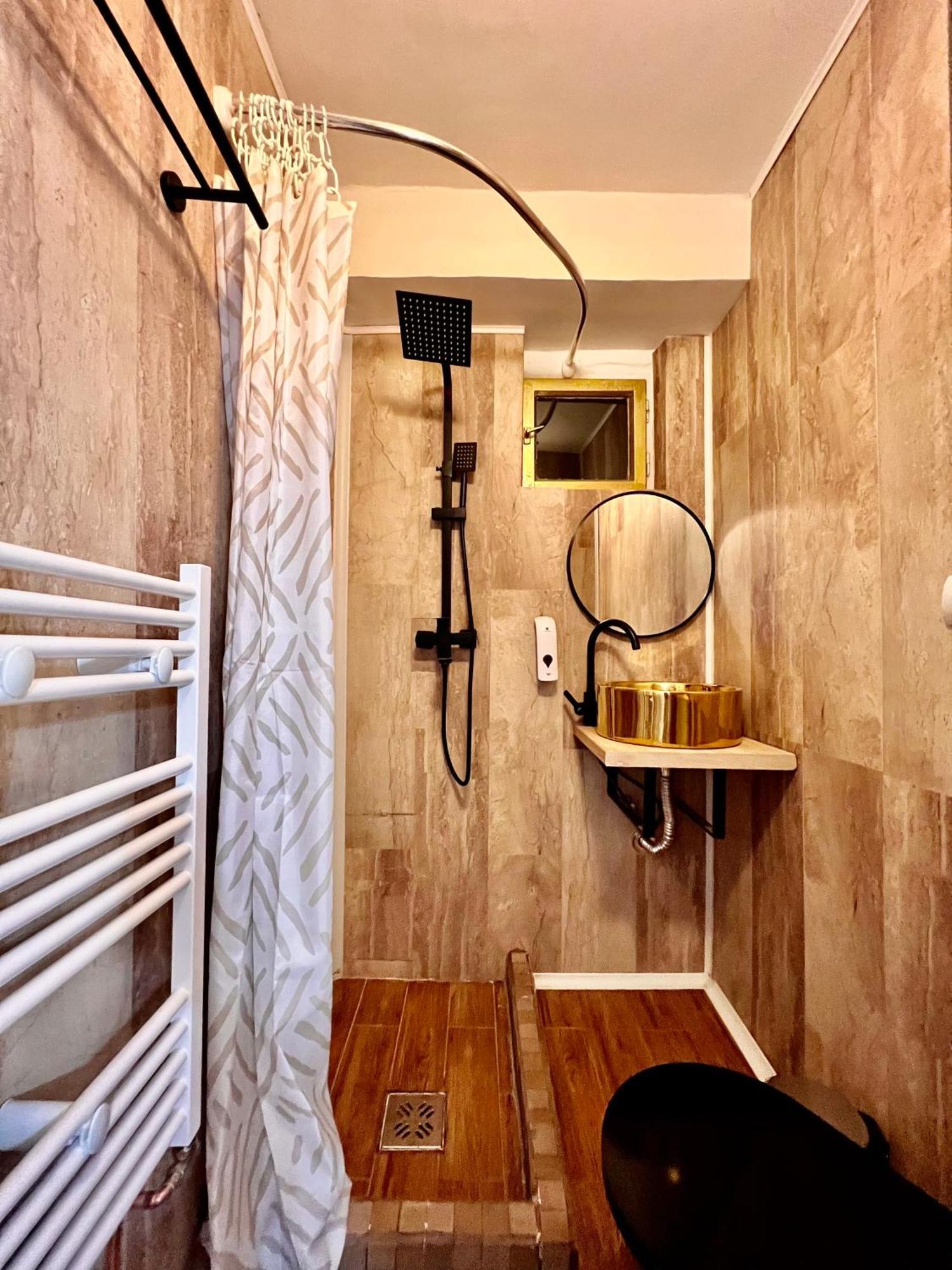 Old Town City Center Apartments Брашов Экстерьер фото